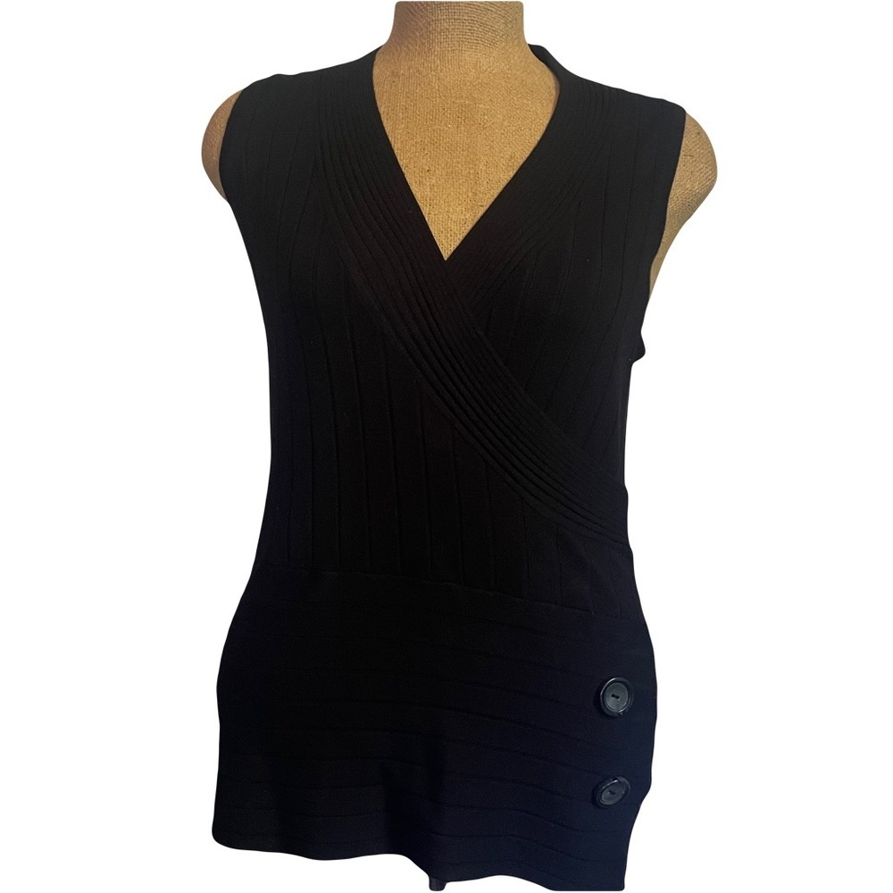 Le chateau Black Sleeveless V-Neck Top/vest/tank size XXL